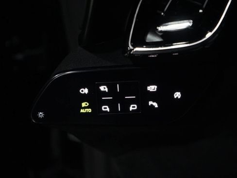 Used 2023 Ferrari Roma RWD image 90