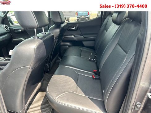 Certified 2022 Toyota Tacoma TRD Sport w/ TRD Premium Sport Package AWD/4WD image 25