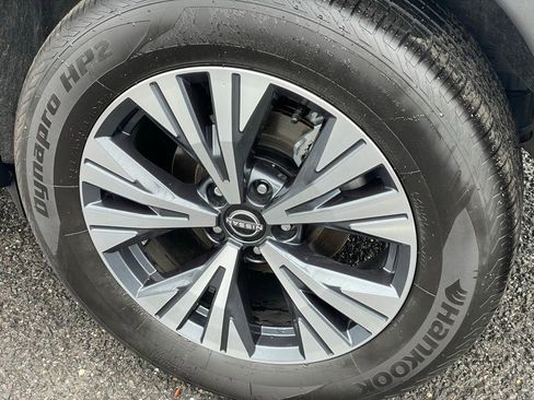 Certified 2023 Nissan Rogue SV w/ SV Premium B Package image 27
