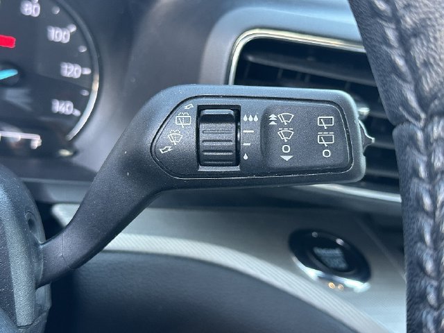 Used 2022 Ford Explorer XLT w/ Equipment Group 202A RWD image 31