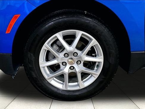 Used 2024 Chevrolet Equinox LT AWD/4WD image 9