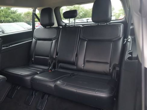 Used 2025 Ford Expedition Max Platinum AWD/4WD image 23