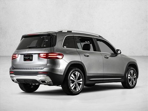Certified 2026 Mercedes-Benz GLB 250 4MATIC w/ Sun & Sound Package image 5