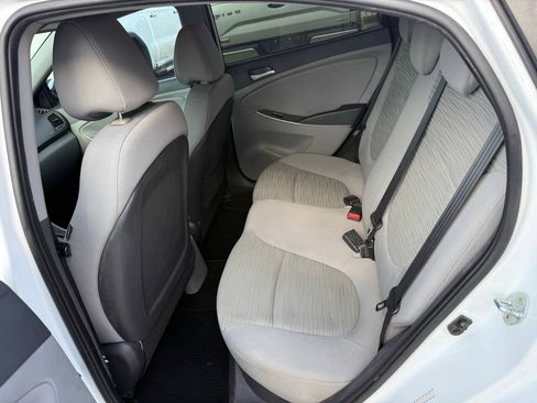 Used 2017 Hyundai Accent SE FWD image 13
