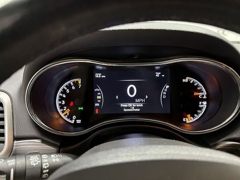 Used 2019 Jeep Grand Cherokee Limited AWD/4WD image 11