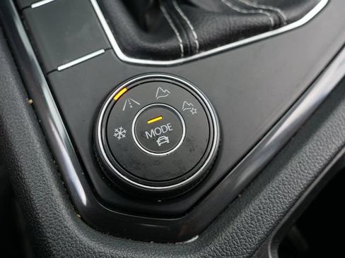 Certified 2022 Volkswagen Tiguan S AWD/4WD image 33