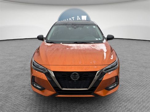 Used 2023 Nissan Sentra SR w/ SR Premium Package image 9