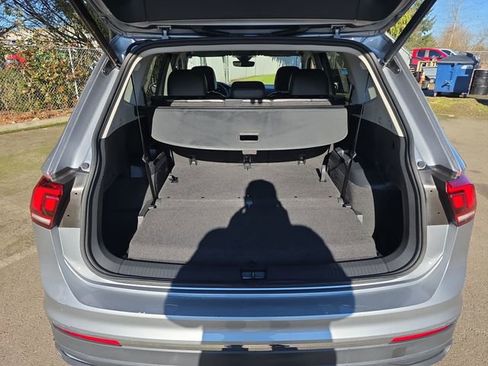 Used 2024 Volkswagen Tiguan SE image 13