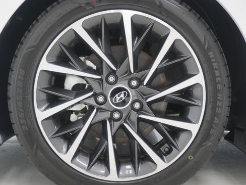 Used 2022 Hyundai Sonata Limited image 29