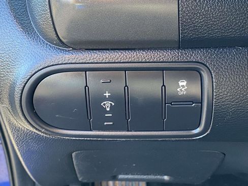 Used 2017 Kia Forte LX w/ LX Popular Package image 15