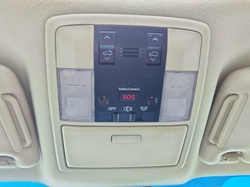 Used 2018 Lexus GX 460 Premium w/ Premium Package image 58