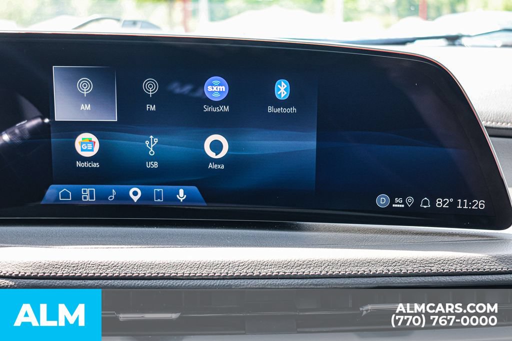 Used 2025 Cadillac XT4 Premium Luxury FWD image 37