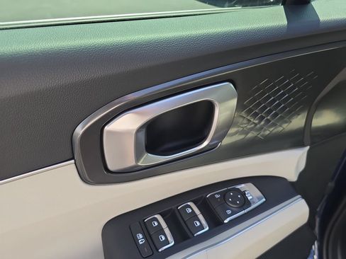New 2026 Kia Sorento S FWD image 18