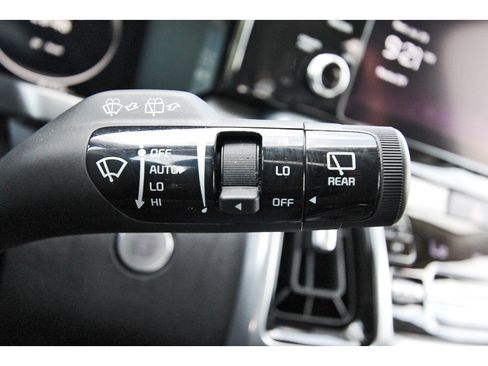Certified 2023 Kia Sorento SX FWD image 18