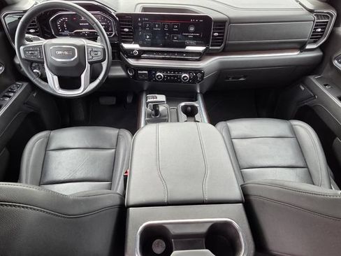 Used 2024 GMC Sierra 1500 SLT w/ SLT Premium Package AWD/4WD image 10
