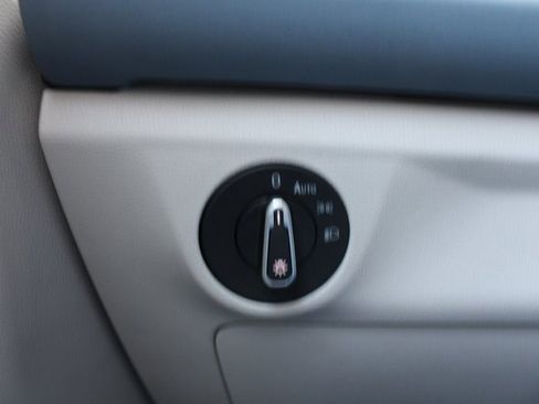 New 2026 Volkswagen Jetta SE image 18