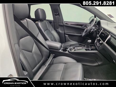 Used 2023 Porsche Macan S AWD/4WD image 12