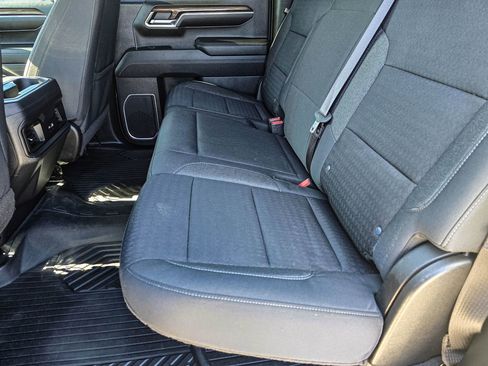 Used 2023 Chevrolet Silverado 1500 LT Trail Boss image 31