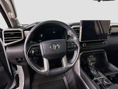 Used 2024 Toyota Tundra Limited AWD/4WD image 11
