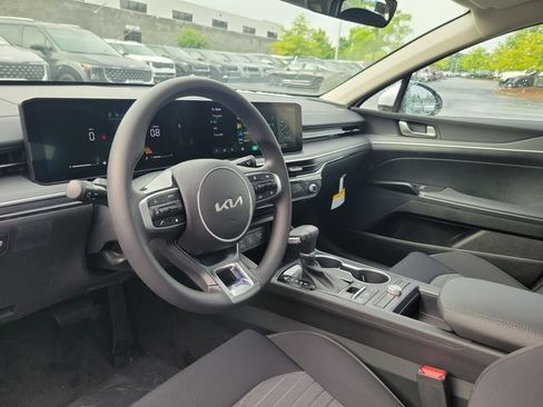 New 2026 Kia K5 LXS FWD image 11