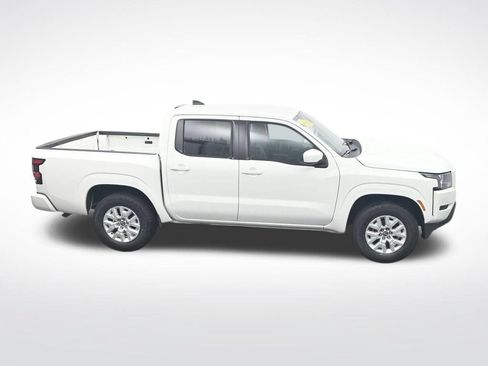 Used 2022 Nissan Frontier SV RWD image 24