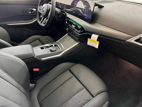 New 2026 BMW 330i Sedan w/ M Sport Package image 27