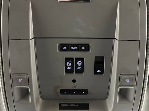Used 2018 GMC Sierra 1500 SLT AWD/4WD image 41