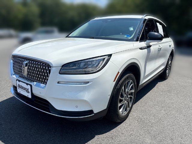 Used 2022 Lincoln Corsair AWD w/ Equipment Group 101A image 4