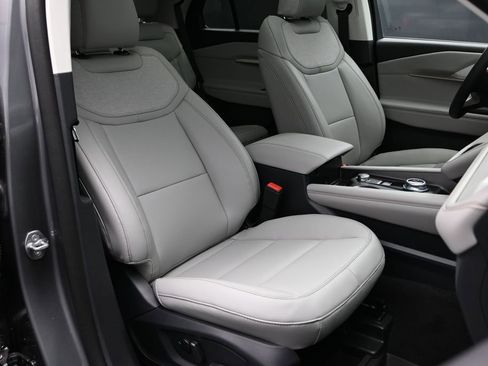 New 2026 Ford Explorer Active w/ Active Comfort Package AWD/4WD image 17