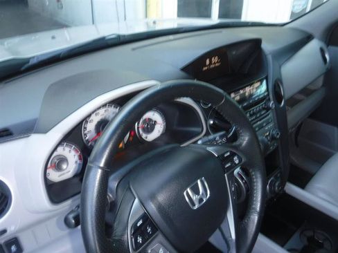 Used 2012 Honda Pilot Touring image 29