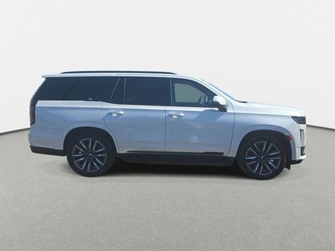 Used 2021 Cadillac Escalade Sport w/ Driver Assist Tech Package AWD/4WD image 4