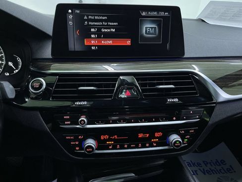 Used 2018 BMW 530e w/ Premium Package 2 RWD image 22