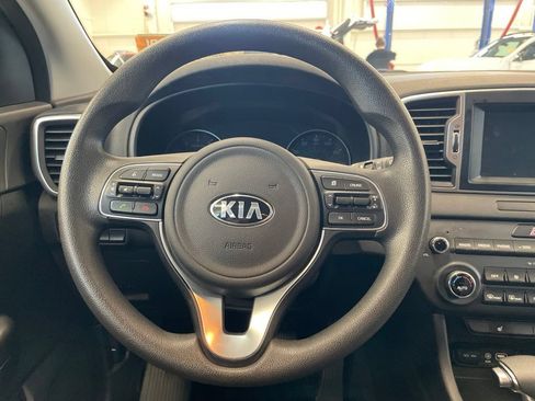 Used 2019 Kia Sportage LX w/ LX Popular Package AWD/4WD image 7
