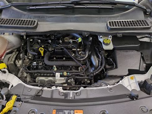 Used 2019 Ford Escape SE AWD/4WD image 18