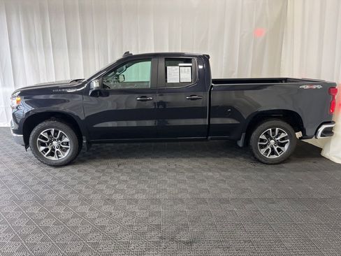 Used 2022 Chevrolet Silverado 1500 LT AWD/4WD image 24