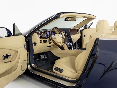 Used 2014 Bentley Continental GT image 16