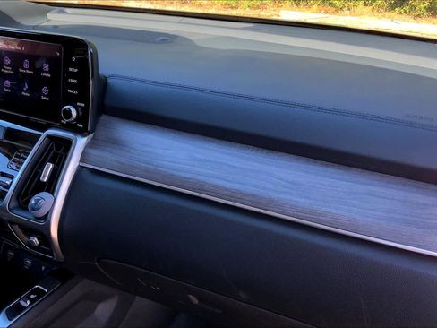 Used 2023 Kia Sorento S w/ Panoramic Sunroof Package image 18