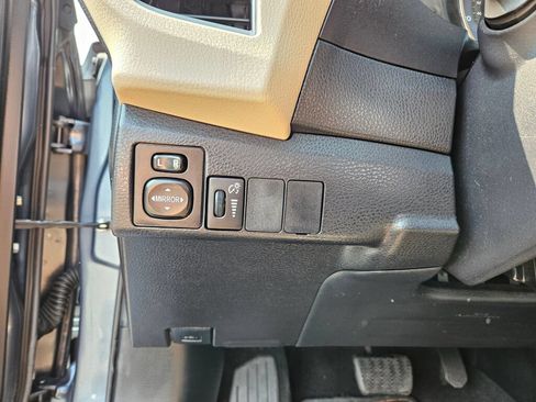 Used 2016 Toyota Corolla LE FWD image 22