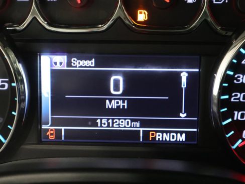 Used 2015 Chevrolet Suburban LTZ AWD/4WD image 43