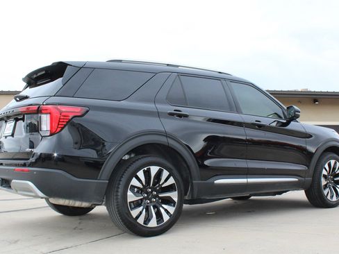 Used 2025 Ford Explorer Platinum w/ LUX Leather Package image 27