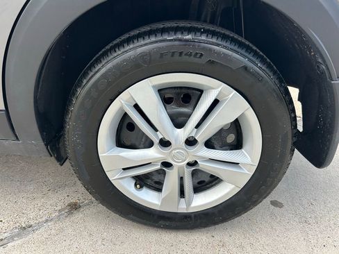 Certified 2025 Nissan Kicks Play S FWD image 19