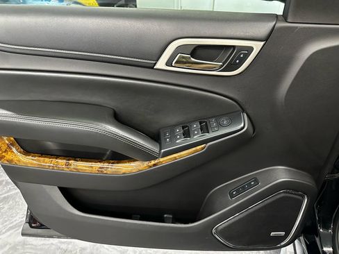 Used 2015 GMC Yukon XL Denali w/ Touring Package image 9