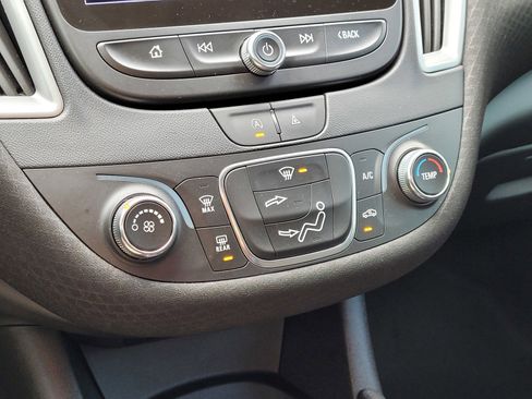 Used 2024 Chevrolet Malibu RS image 25