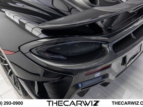 Used 2020 McLaren 600LT Spider RWD image 22