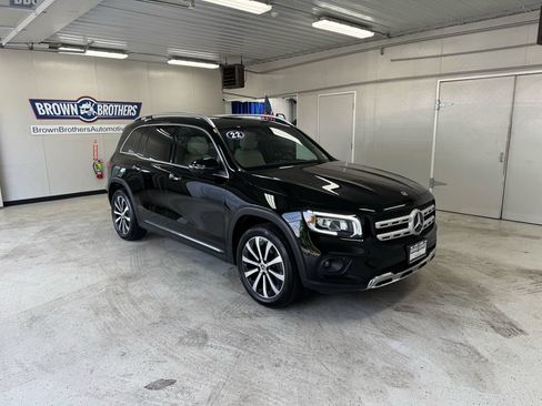 Used 2022 Mercedes-Benz GLB 250 4MATIC w/ Premium Package Lite image 11