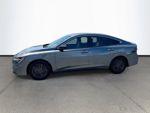 New 2026 Nissan Sentra SV w/ SV Convenience Package FWD image 4