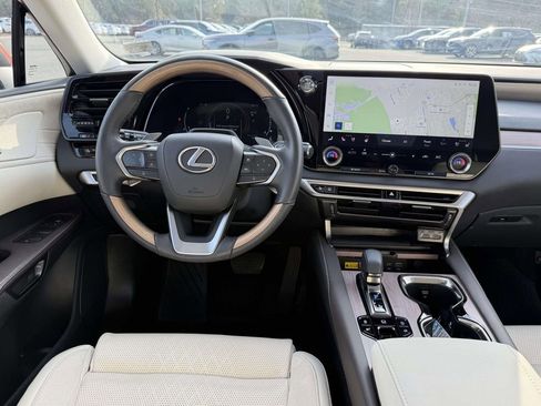 Used 2023 Lexus RX 350 AWD image 8
