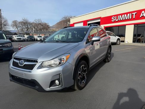 Used 2017 Subaru Crosstrek 2.0i Premium AWD/4WD image 8