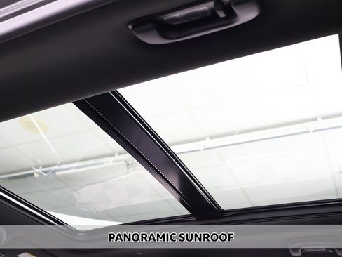 Used 2023 Cadillac XT5 Premium Luxury image 4