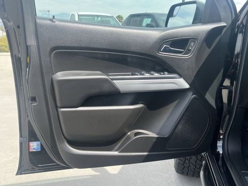 Used 2018 Chevrolet Colorado ZR2 image 21